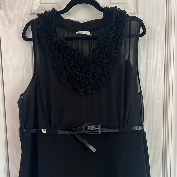 Workplace Chic! - Picture 2 of 6